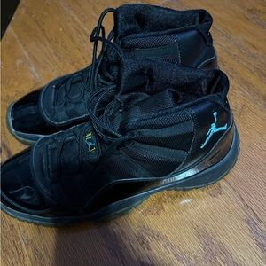 Jordan 11 Retro Gamma Blue Sneakers